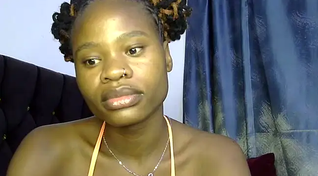 Snapshot of sweetblackbeauty001 chatting on 02-08-25, 01:22 sweetblackbeauty001 online show from 02-08-25, 01:22