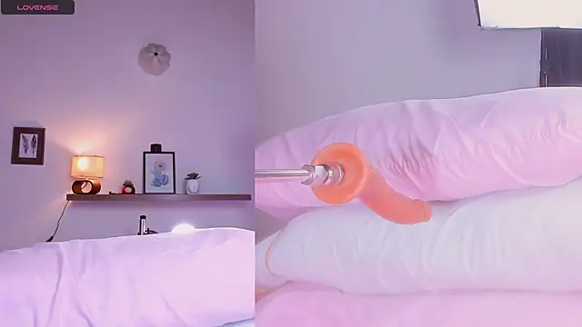 Snapshot of Keisy_Kloe chatting on 12-07-24, 01:51 Keisy Kloe online show from 12-07-24, 01:51