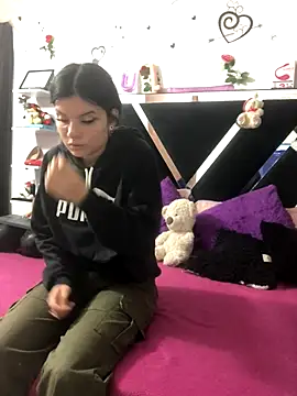 1lovelygirls online show from 09-12-25, 12:05