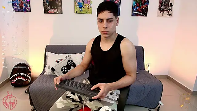 jonathanjoestar  online show from 04-17-26, 08:45