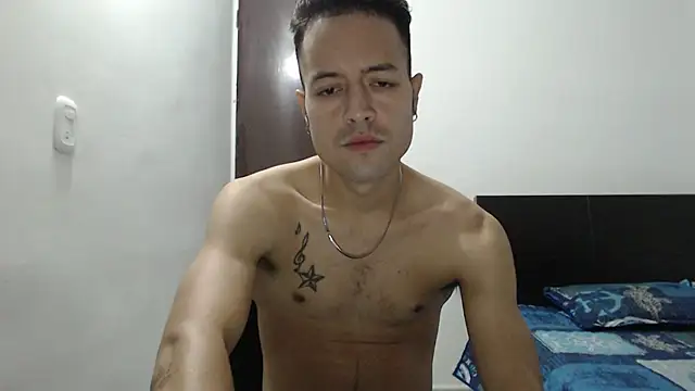 dimitriquiet05 online show from 12-20-24, 04:31