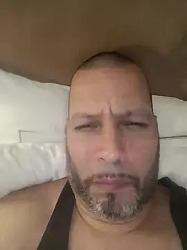 Snapshot of Just2much chatting on 01-09-25, 03:04 Just2much online show from 01-09-25, 03:04