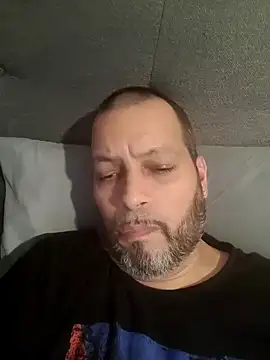 Snapshot of Just2much chatting on 01-20-25, 04:10 Just2much online show from 01-20-25, 04:10