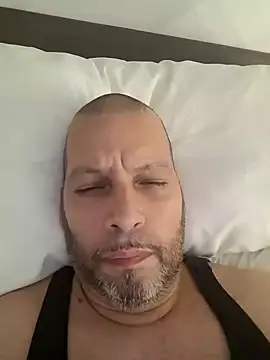 Snapshot of Just2much chatting on 03-06-25, 02:41 Just2much online show from 03-06-25, 02:41