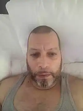 Snapshot of Just2much chatting on 03-13-25, 03:33 Just2much online show from 03-13-25, 03:33