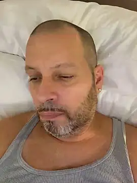 Snapshot of Just2much chatting on 11-13-25, 12:31 Just2much online show from 11-13-25, 12:31