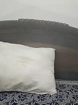 Angel Anamika online show from 10-24-25, 03:52