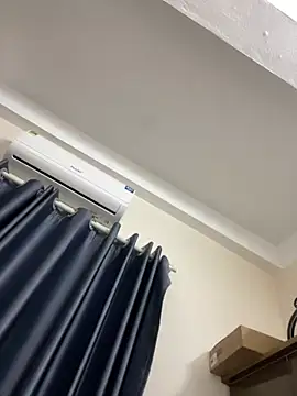 Louis Baby online show from 02-25-25, 03:05