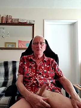 Snapshot of cutaboverest chatting on 10-01-25, 03:07 cutaboverest online show from 10-01-25, 03:07