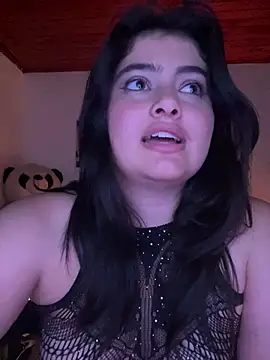 Stephania 18 online show from 02-06-25, 01:05