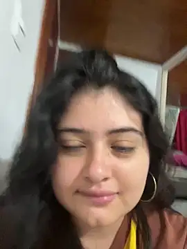 Stephania 18 online show from 10-04-25, 11:47