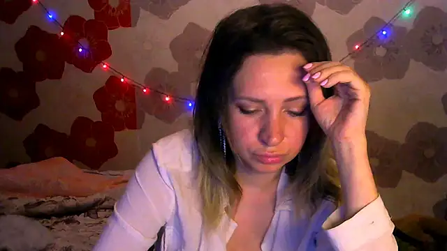 Queen Daenerys online show from 10-08-25, 07:33