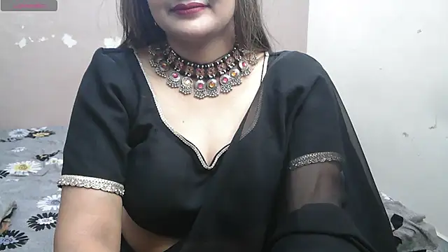 Snapshot of Jass-Karan chatting on 02-08-25, 04:47 Jass-Karan online show from 02-08-25, 04:47