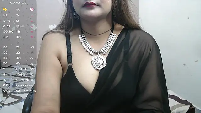 Snapshot of Jass-Karan chatting on 02-25-25, 04:31 Jass-Karan online show from 02-25-25, 04:31