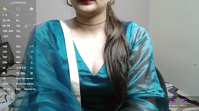 Snapshot of Jass-Karan chatting on 03-05-25, 04:13 Jass-Karan online show from 03-05-25, 04:13