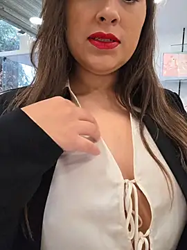 GatitaXD27 online show from 11-08-25, 10:04