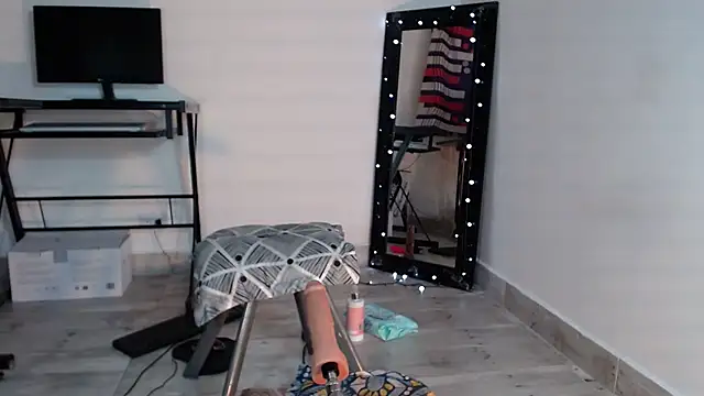 Amelie hills02 online show from 02-08-25, 12:17