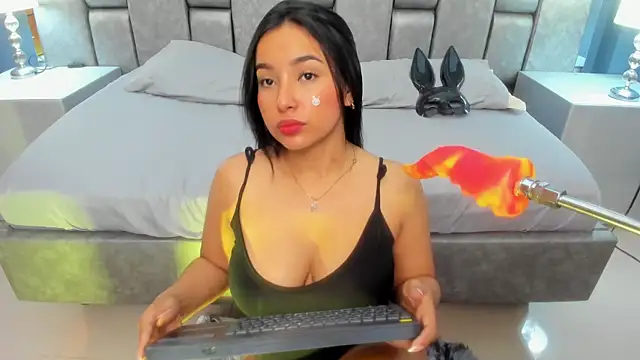 Snapshot of AniEvans_ chatting on 02-16-26, 11:17 AniEvans online show from 02-16-26, 11:17