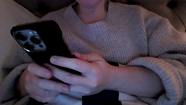 Sandysecret online show from 11-20-25, 08:41