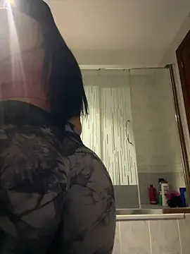 Snapshot of tamara_jay chatting on 01-05-25, 10:40 tamara jay online show from 01-05-25, 10:40