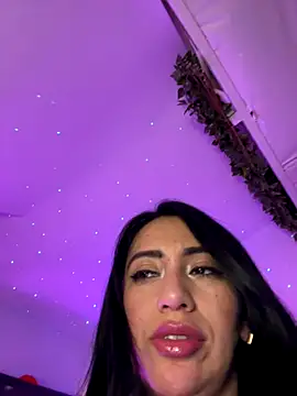 Snapshot of tamara_jay chatting on 10-31-25, 10:55 tamara jay online show from 10-31-25, 10:55