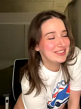 nerdynina online show from 11-02-25, 12:24