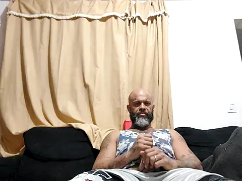 Snapshot of 1245mask chatting on 04-16-26, 04:24 1245mask online show from 04-16-26, 04:24