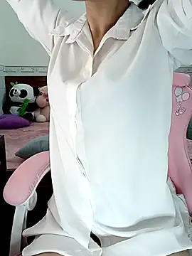    Erin    online show from 11-10-25, 03:16