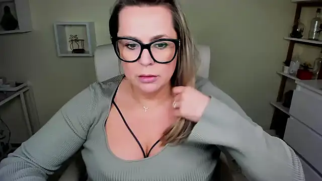 teaseDiana online show from 01-17-25, 10:11