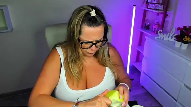 teaseDiana online show from 03-19-25, 02:02