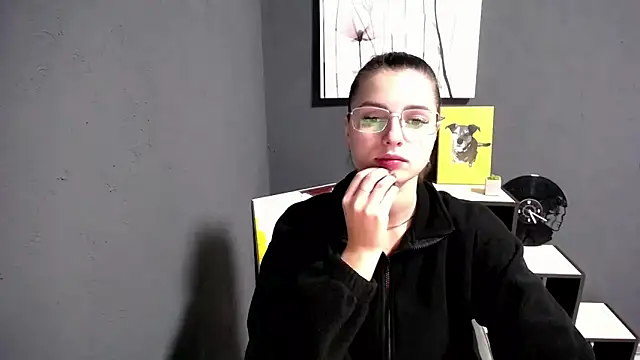 Snapshot of lady_olivia_ chatting on 11-11-25, 01:22 lady olivia online show from 11-11-25, 01:22