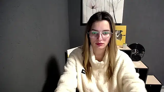 Snapshot of lady_olivia_ chatting on 11-21-25, 01:21 lady olivia online show from 11-21-25, 01:21