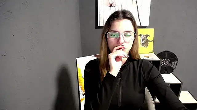 Snapshot of lady_olivia_ chatting on 11-26-25, 02:18 lady olivia online show from 11-26-25, 02:18