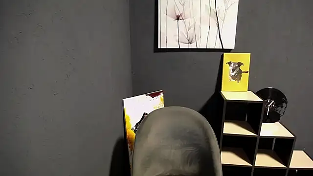 lady olivia  online show from 04-17-26, 12:08