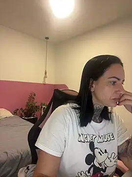 Snapshot of YasmimBrasil chatting on 06-15-26, 04:58 YasmimBrasil online show from 06-15-26, 04:58