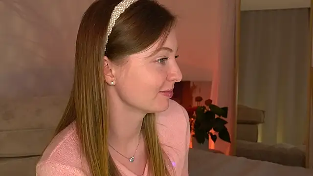  elisa omm  online show from 11-20-25, 11:21