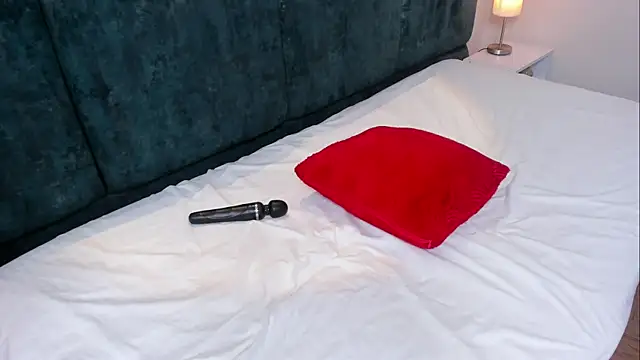 kataleyandliam online show from 01-24-25, 01:45