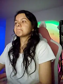 Snapshot of azumiichan chatting on 02-20-25, 04:07 azumiichan online show from 02-20-25, 04:07