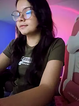 Snapshot of azumiichan chatting on 09-10-25, 12:10 azumiichan online show from 09-10-25, 12:10