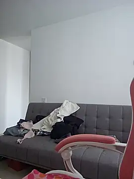 Snapshot of azumiichan chatting on 10-02-25, 01:29 azumiichan online show from 10-02-25, 01:29