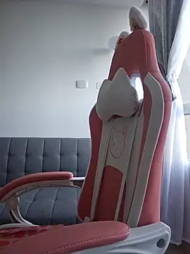 Snapshot of azumiichan chatting on 10-09-25, 01:20 azumiichan online show from 10-09-25, 01:20