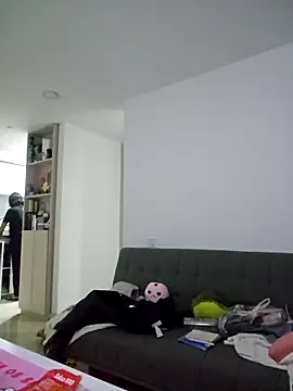 Snapshot of azumiichan chatting on 10-31-25, 12:00 azumiichan online show from 10-31-25, 12:00