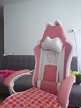 Snapshot of azumiichan chatting on 11-20-25, 02:50 azumiichan online show from 11-20-25, 02:50