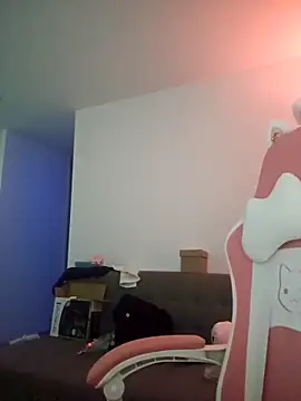 Snapshot of azumiichan chatting on 11-29-25, 12:24 azumiichan online show from 11-29-25, 12:24