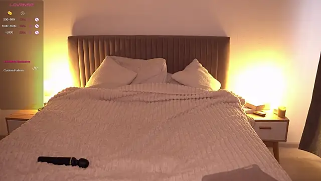 arielbell  online show from 11-06-25, 09:10