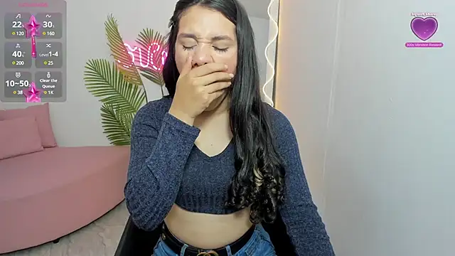 Chiara tay online show from 01-21-25, 08:00