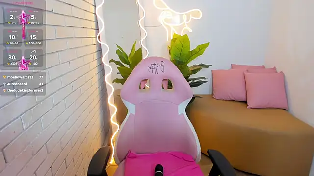 Chiara tay online show from 02-03-25, 10:21