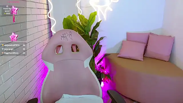 Chiara tay online show from 02-21-25, 09:45