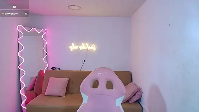 Chiara tay online show from 03-07-25, 10:35