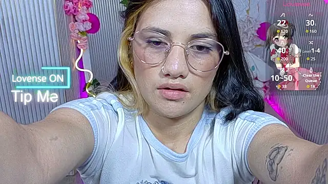 Snapshot of Chiara_tay chatting on 06-03-26, 06:57 Chiara tay online show from 06-03-26, 06:57